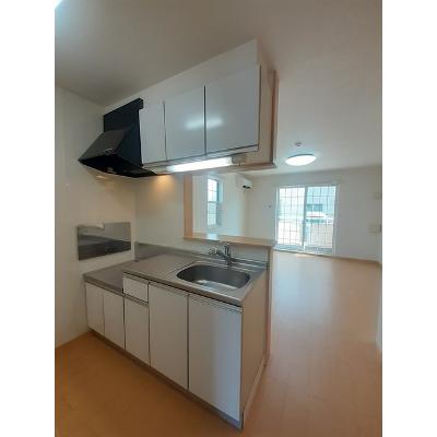 Ｐｉｎｅ　Ｃｏｕｒｔ 101【管理NO：1-017003201-01010】 ★家具家電は申し込み後に搬入します★の物件写真3