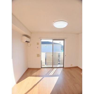 アルマーニ　Ⅰ 203【管理NO：1-014460801-02030】 ★家具家電は申し込み後に搬入します 2026年08月中旬入居可能の物件写真2