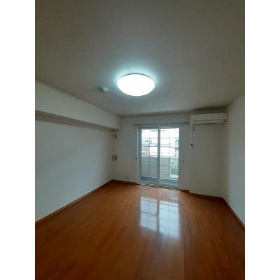 メディオ・コルソＢ 102【管理NO：1-014145802-01020】 ★家具家電は申し込み後に搬入します★の物件写真2