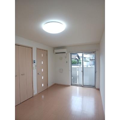 エクセレント　ユリ 101【管理NO：1-016635301-01010】 ★家具家電は申し込み後に搬入します★の物件写真2