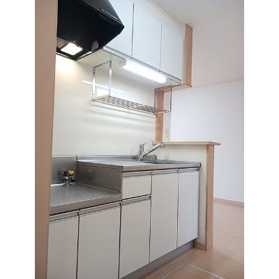 エクセレント　ユリ 101【管理NO：1-016635301-01010】 ★家具家電は申し込み後に搬入します★の物件写真3