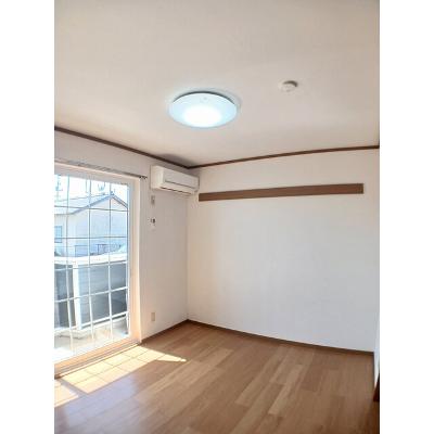 ローブレＴ・Ｋ 102【管理NO：1-010724201-01020】 ★家具家電は申し込み後に搬入しますの物件写真2