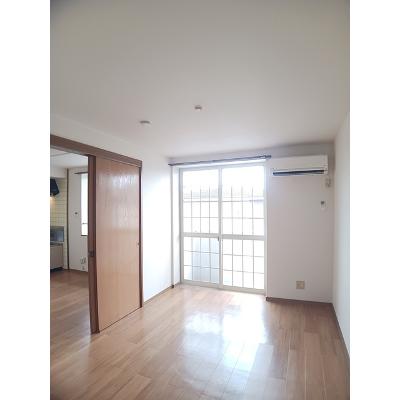 アスティオス 202【管理NO：1-009308101-02020】 ★家具家電は申し込み後に搬入します★の物件写真2