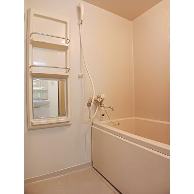 アスティオス 202【管理NO：1-009308101-02020】 ★家具家電は申し込み後に搬入します★の物件写真4