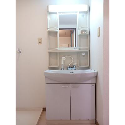 アスティオス 202【管理NO：1-009308101-02020】 ★家具家電は申し込み後に搬入します★の物件写真6