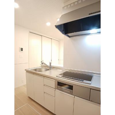 グランデハピネス 104【管理NO：1-028137201-01040】 ★家具家電は申し込み後に搬入します★の物件写真3