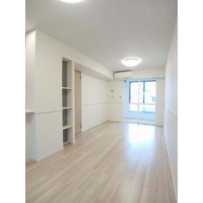 グランデハピネス 102【管理NO：1-028137201-01020】 ★家具家電は申し込み後に搬入します★の物件写真2