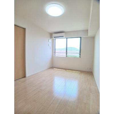 キュート　サウス 302【管理NO：1-024241301-03020】 ★家具家電は申し込み後に搬入します★の物件写真2