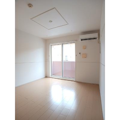 ピュアーズ　１３　Ｂ 102【管理NO：1-018401002-01020】 ★家具家電は申し込み後に搬入します★の物件写真2