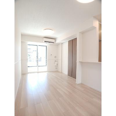 ラルジュＡ 102【管理NO：1-028563201-01020】 ★家具家電は申し込み後に搬入します★の物件写真2