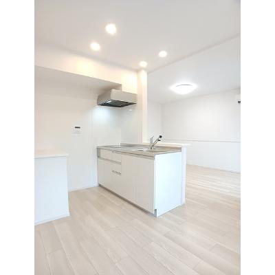 カリダドムス　α 202【管理NO：1-028411301-02020】 ★家具家電は申し込み後に搬入します★の物件写真3