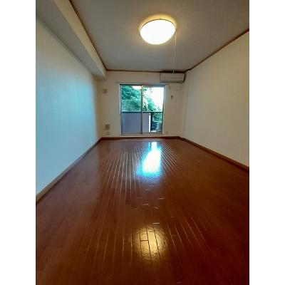 ヴィオラＧ 102【管理NO：1-012649901-01020】 ★家具家電は申し込み後に搬入します★ ★2026年10月下旬入居可能★の物件写真2