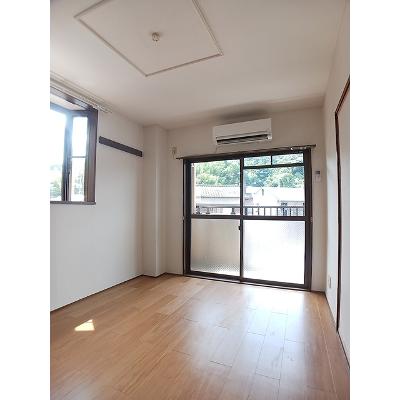 プラティークリブ 201【管理NO：1-004340201-02010】 ★家具家電は申し込み後に搬入しますの物件写真2