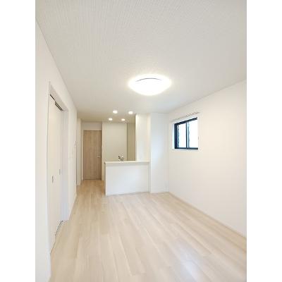 コスモ　Ⅱ 101【管理NO：1-028475502-01010】 ★家具家電は申し込み後に搬入します★の物件写真2