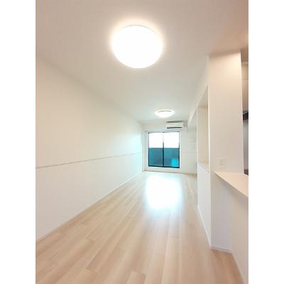 プラシードＢ 203【管理NO：1-027363802-02030】 ★家具家電は申し込み後に搬入します★の物件写真2