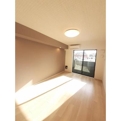 ベルセゾン 103【管理NO：1-027122001-01030】 ★家具家電は申し込み後に搬入します★の物件写真2