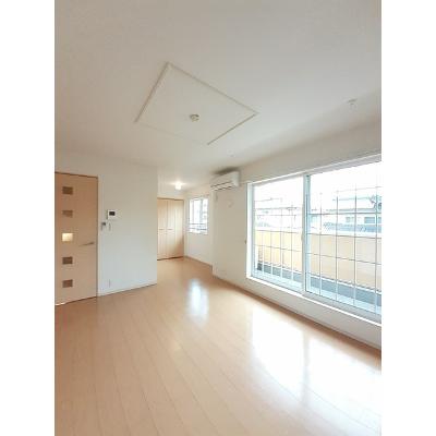 クアレンタ 201【管理NO：1-020567801-02010】 ★家具家電は申し込み後に搬入します★の物件写真2