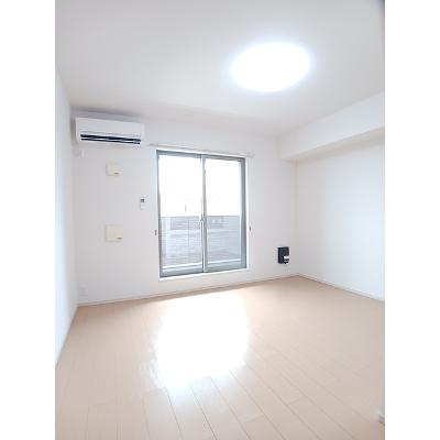 ルミエールⅢ 204【管理NO：1-019575103-02040】 ★家具家電は申し込み後に搬入します★の物件写真2