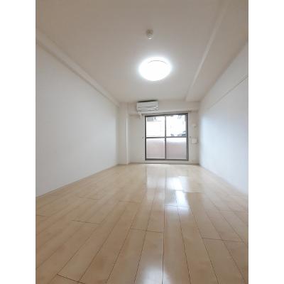 グリシナ 103【管理NO：1-019480401-01030】 ★家具家電は申し込み後に搬入します★の物件写真2