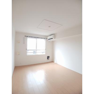プリムローズＨＢ 203【管理NO：1-019432101-02030】 ★家具家電は申し込み後に搬入しますの物件写真2