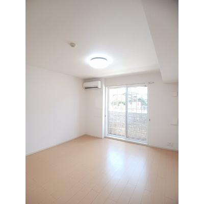 ヴァンヴェールＡ 102【管理NO：1-017554801-01020】 ★家具家電は申し込み後に搬入します★の物件写真2