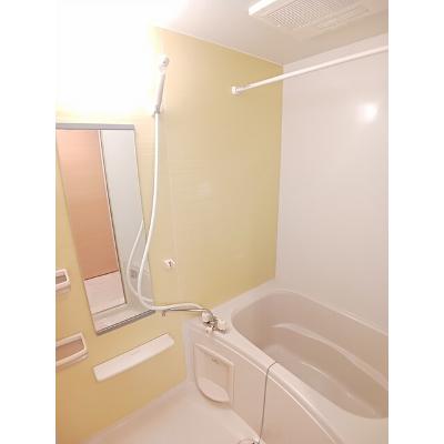 エアリースクエア 201【管理NO：1-017330201-02010】 ★家具家電は申し込み後に搬入します★の物件写真4