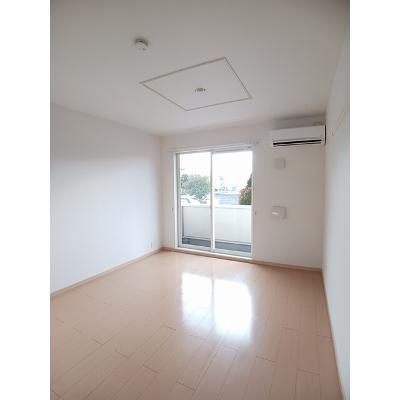 サンリットＫ 102【管理NO：1-016435401-01020】 ★家具家電は申し込み後に搬入します★の物件写真2