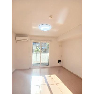 ブリーゼ 103【管理NO：1-015885601-01030】 ★家具家電は申し込み後に搬入しますの物件写真2