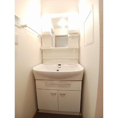アストラル 204【管理NO：1-014051601-02040】 ★家具家電は申し込み後に搬入します★の物件写真6