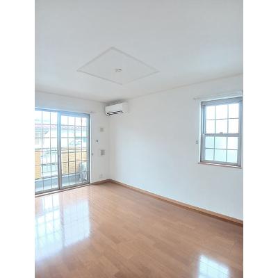 フォーゲルＢ 102【管理NO：1-013881802-01020】 ★家具家電は申し込み後に搬入しますの物件写真2