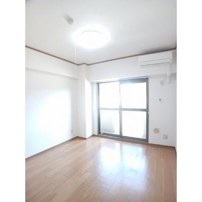 メルヴェイュ・ロジュマン 101【管理NO：1-011578001-01010】 ★家具家電は申し込み後に搬入します★の物件写真2