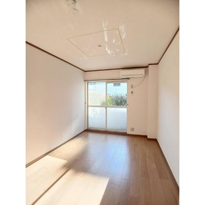 ブランドール 103【管理NO：1-010395601-01030】 ★家具家電は申し込み後に搬入しますの物件写真2