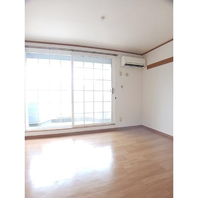 ゴールドクレスト藤井 201【管理NO：1-007332601-02010】 ★家具家電は申し込み後に搬入します★の物件写真2