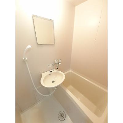 シティハイツ高木Ｂ 202【管理NO：1-001654302-02020】 ★家具家電は申し込み後に搬入しますの物件写真4