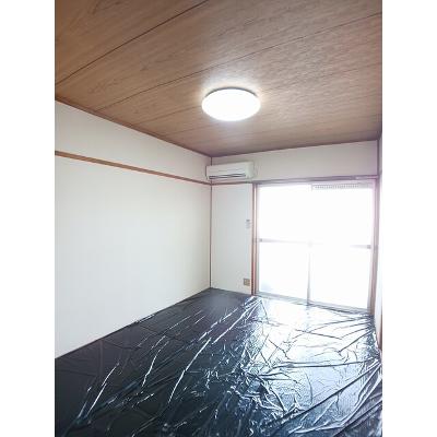 春日ハイツ 202【管理NO：1-000682502-02020】 ★家具家電は申し込み後に搬入します★の物件写真2