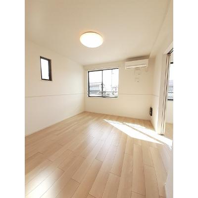 リールポルテ 201【管理NO：1-026873301-02010】 ★家具家電は申し込み後に搬入しますの物件写真2