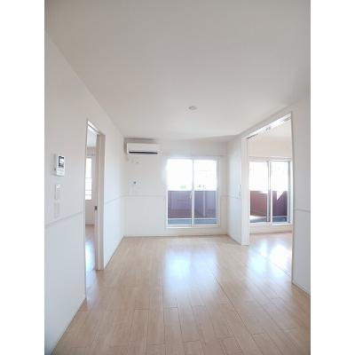パンプＡ 201【管理NO：1-024485701-02010】 ★家具家電は申し込み後に搬入します★の物件写真2
