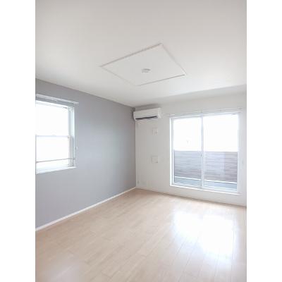 フォレットＢ 203【管理NO：1-023878402-02030】 ★家具家電は申し込み後に搬入しますの物件写真2