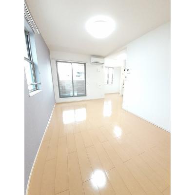 メロウＡ 203【管理NO：1-019975901-02030】 ★家具家電は申し込み後に搬入しますの物件写真2
