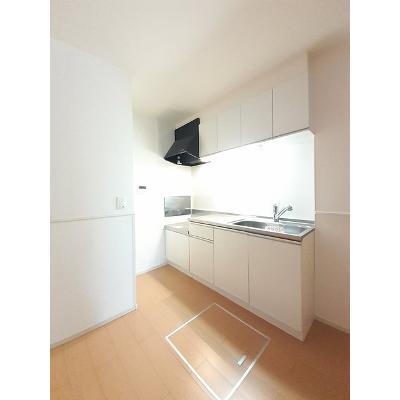 ベラ　クオーレⅡ 101【管理NO：1-018627702-01010】 ★家具家電は申し込み後に搬入します★の物件写真3