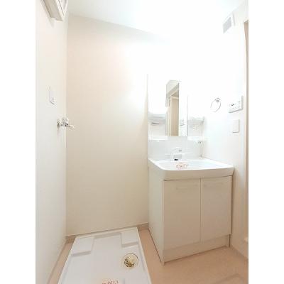 スザンヌ　ラングランＢ 102【管理NO：1-018404501-01020】 ★家具家電は申し込み後に搬入します★の物件写真6