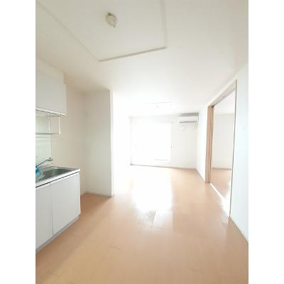コルソ　ＹＫ 202【管理NO：1-017800501-02020】 ★家具家電は申し込み後に搬入しますの物件写真2
