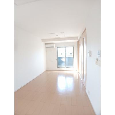 クオーレ　Ｃ 201【管理NO：1-017626401-02010】 ★家具家電は申し込み後に搬入します★ ★2026年10月中旬入居可能★の物件写真2