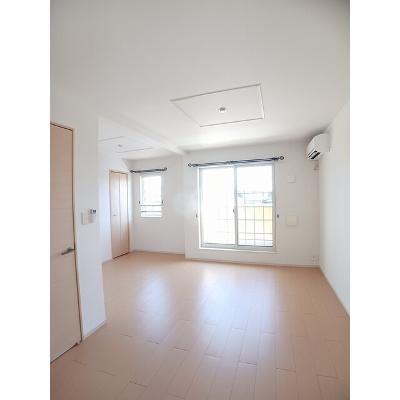 ル・レーヴ 201【管理NO：1-017478401-02010】 ★家具家電は申し込み後に搬入します★の物件写真2