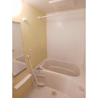 フォーシーズンズ 203【管理NO：1-017360401-02030】 ★家具家電は申し込み後に搬入しますの物件写真4