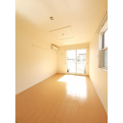 アストライア 101【管理NO：1-017332101-01010】 ★家具家電は申し込み後に搬入しますの物件写真2