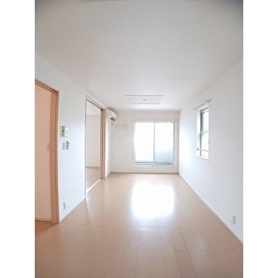 ライツ　シュティルＡ 201【管理NO：1-017295701-02010】 ★家具家電は申し込み後に搬入しますの物件写真2