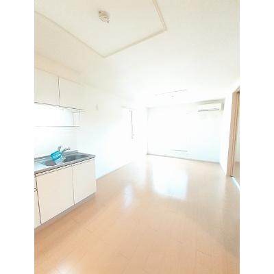 ジェルメＡ 201【管理NO：1-017237301-02010】 2026年07月上旬入居可能の物件写真2