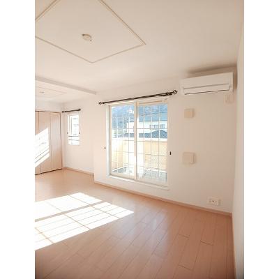 アンジュベル 201【管理NO：1-016516101-02010】 ★家具家電は申し込み後に搬入しますの物件写真2