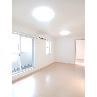 セブン　フォレスト 202【管理NO：1-016395801-02020】 ★家具家電は申し込み後に搬入します★の物件写真2